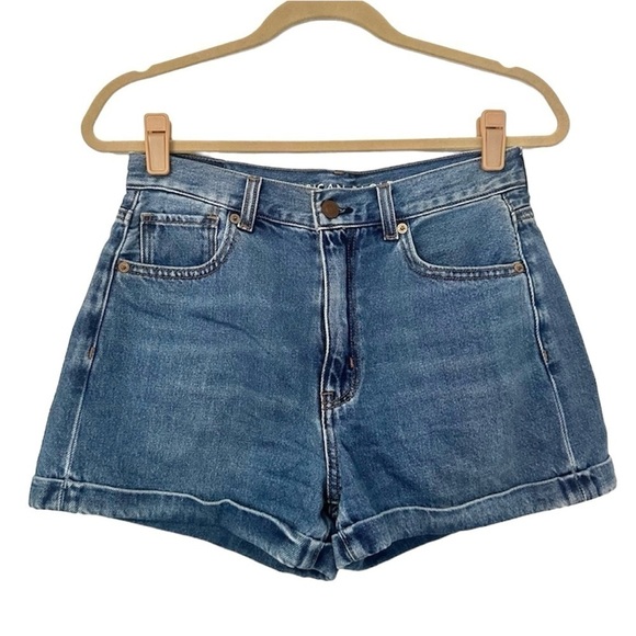 American Eagle Cuffed Mom Short - Picture 1 of 5